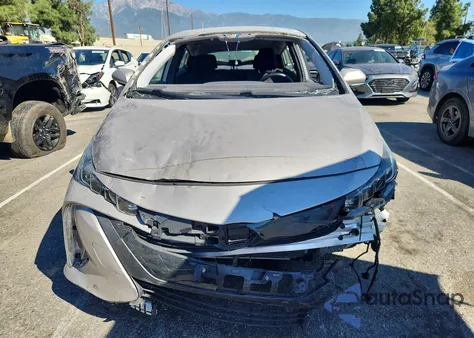 2021 Toyota Prius Prime Le from USA, damaged, VIN JTDKAMFP3M3171671